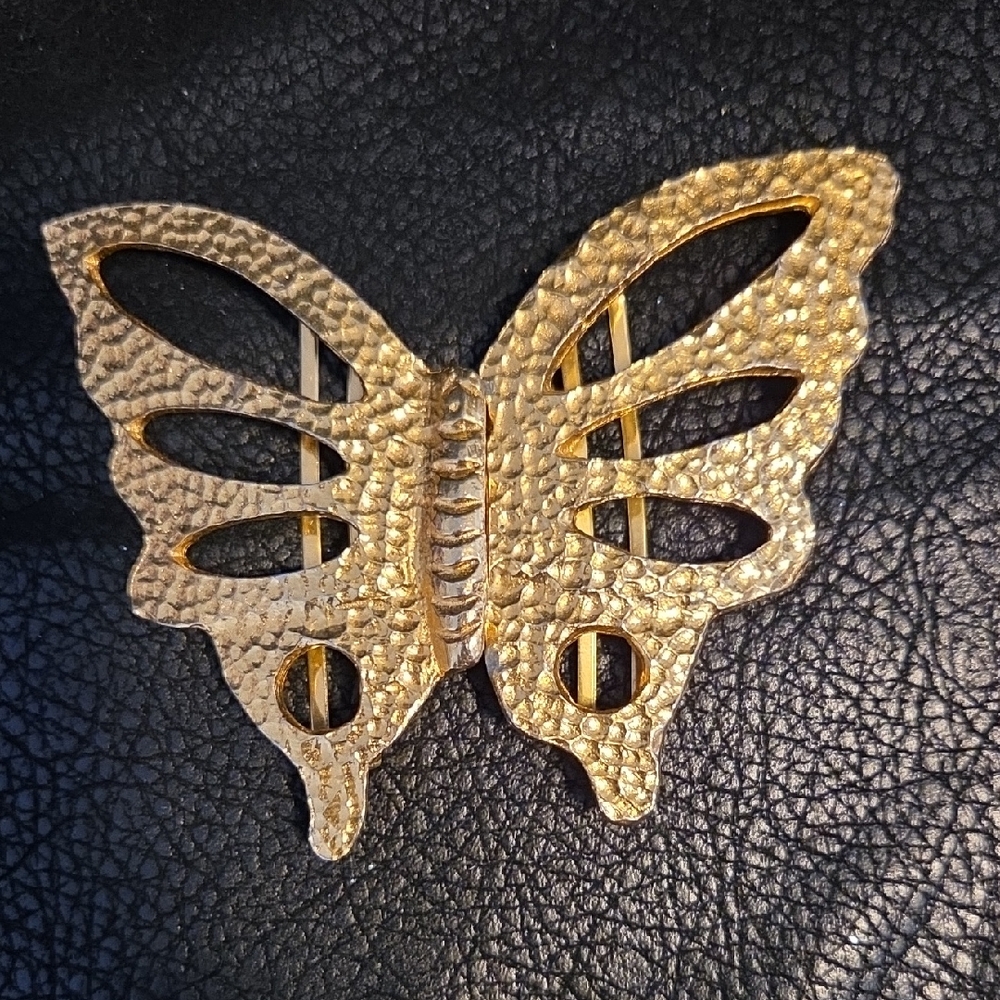 Vintage Mimi Di N Elegant 1971 Gold Butterfly Belt Buckle